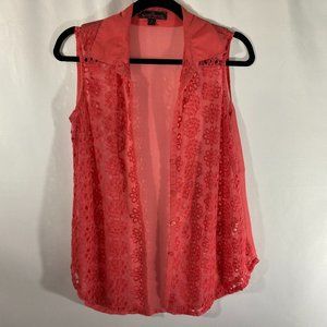 Almost Famous Peach Sleeveless Top w/Flower Design